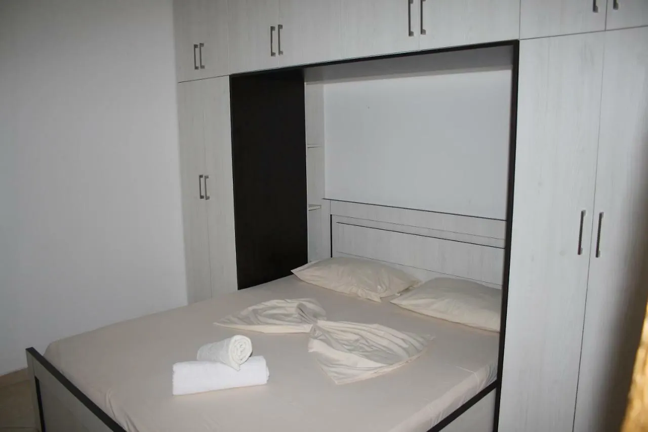 Center Apartment בית נופש